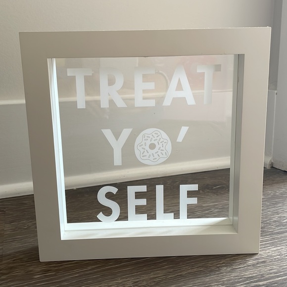 Light up Box Sign - Picture 2 of 3